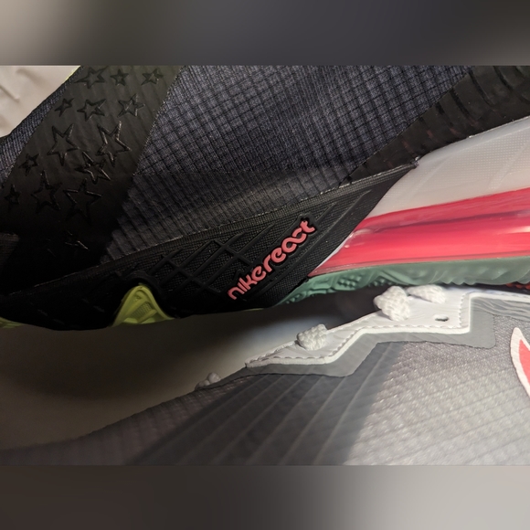 Nike sneakers - Picture 13 of 13